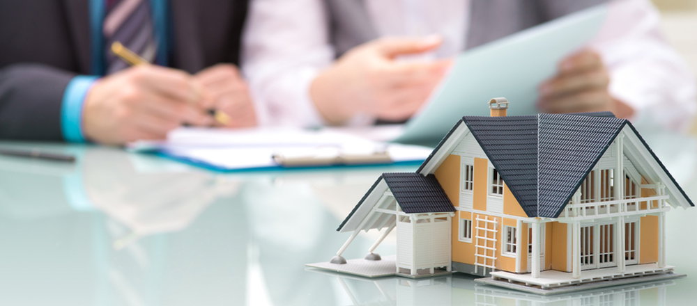 Где оформить договор дарения квартиры? Какие нужны документы? Разъясняет нотариус