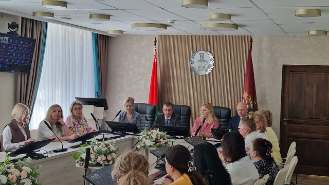 Круглый стол с участием представителей нотариального и адвокатского сообществ Гомельской области