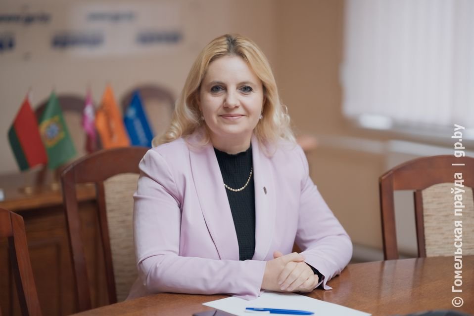 Внимание "прямая линия" в редакции газеты с председателем Гомельской областной нотариальной палаты