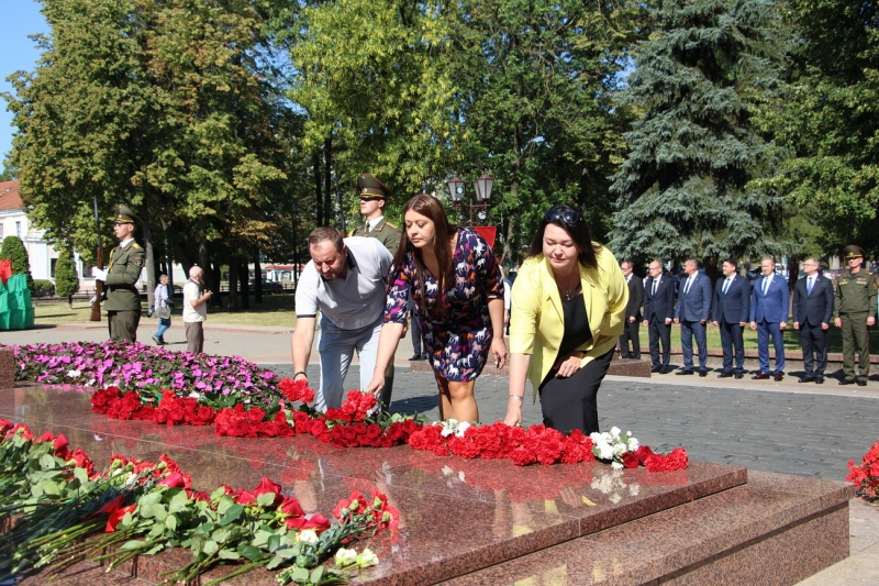 «Народное возложение» ко Дню города