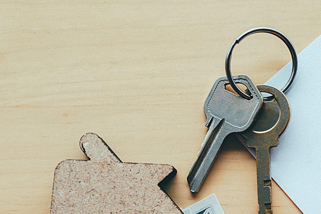 Сохраняют ли усыновленные дети право на наследство своих биологических родителей?