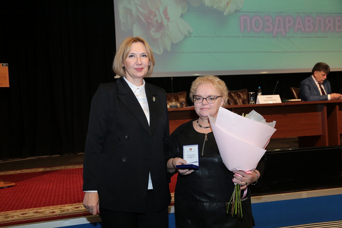 Королева Ирина.jpg