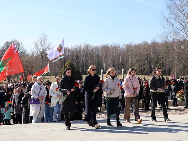 Представители нотариата приняли участие в акции «День памяти Хатыни»