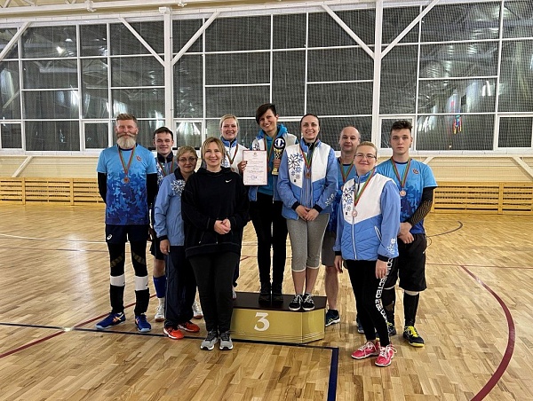 Столичные нотариусы показали свои спортивные навыки на I-ом турнире по волейболу