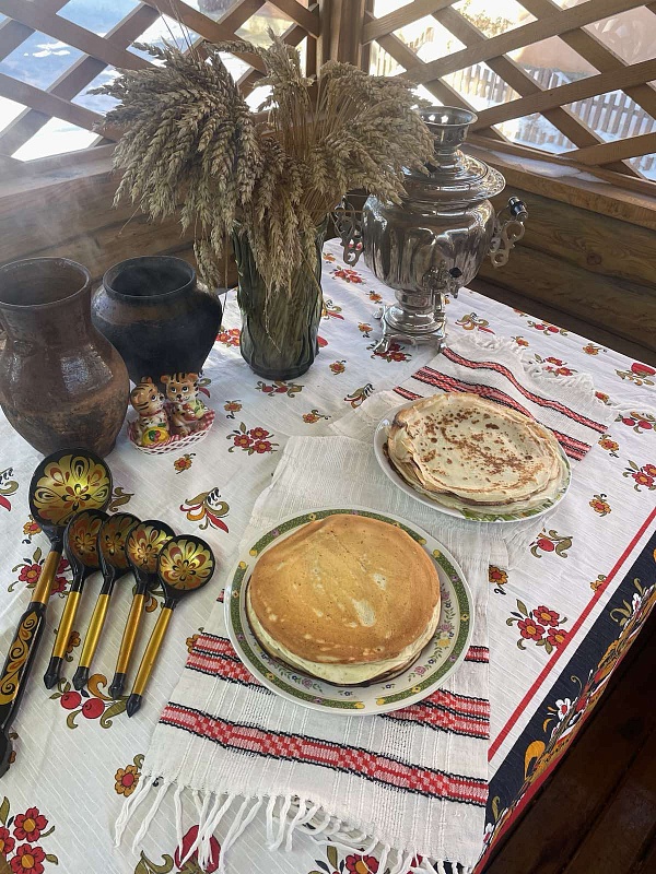 Пра смак Радзімы: як дзяўчаты з Гомельскай натарыяльнай акругі падтрымалі беларускае!