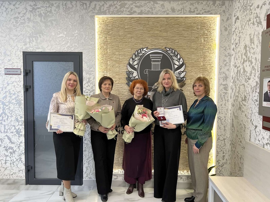 Председатель ТНП Витебской области оценила результаты проведенного ремонта в нотариальной конторе г. Новолукомля