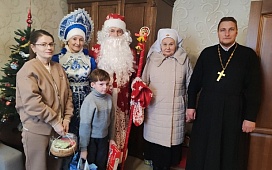 Рождественская сказка многодетным и нуждающимся семьям