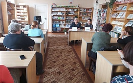 Нотариусы продолжают бесплатно консультировать граждан в библиотеках 