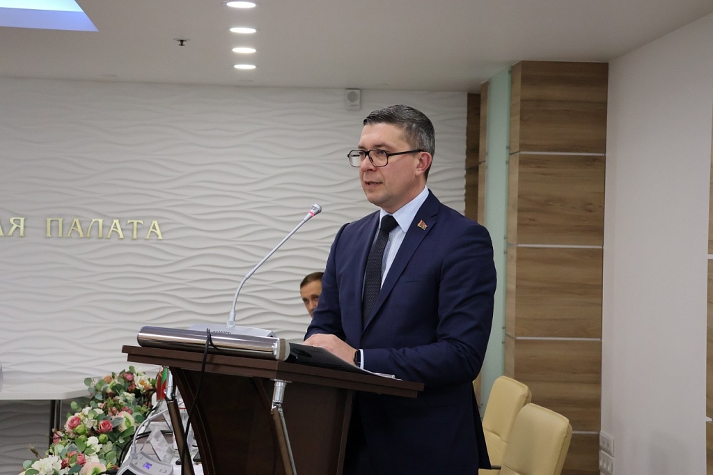 Министр юстиции Евгений Коваленко встретился с нотариусами Минска и столичного региона