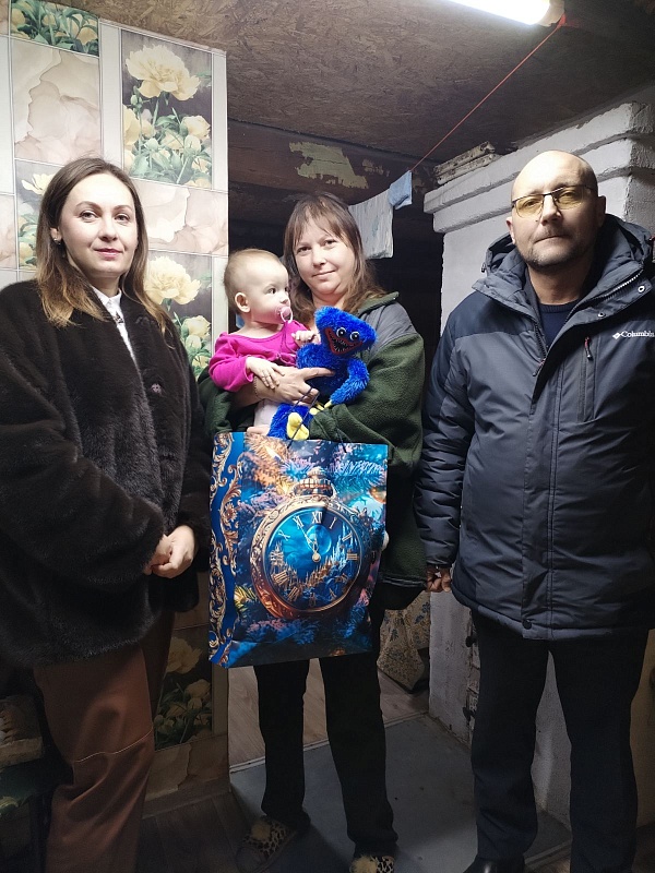 Новогодняя акция "Наши дети": Забота и подарки в преддверии праздников