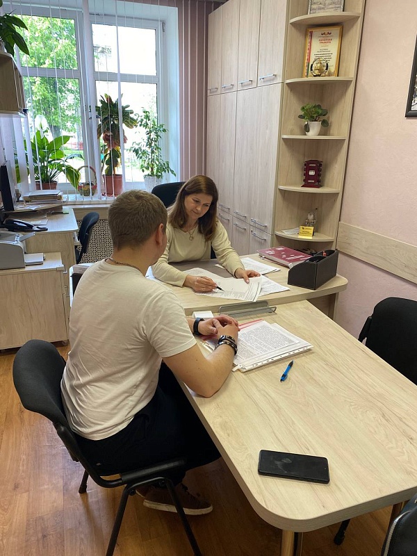 Бесплатные консультации нотариусов сегодня получили около 240 граждан
