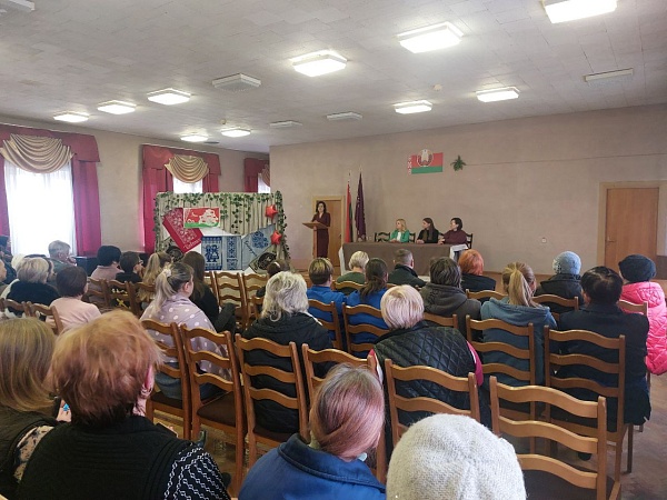 Выездной прием граждан провела сегодня Татьяна Лисок
