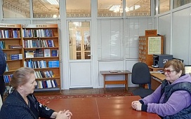 «Семья, общество, государство»: в Слуцкой библиотеке прошла встреча с нотариусом