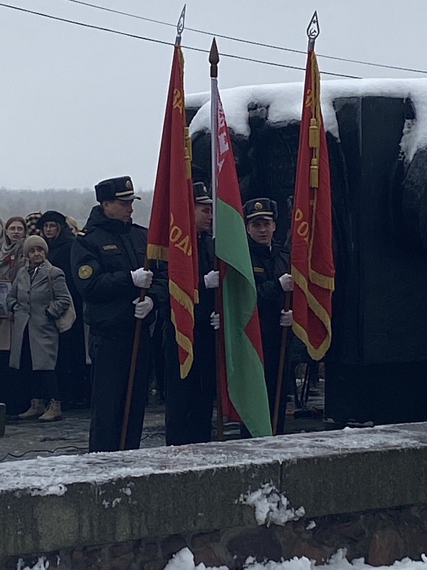 Шкала «нотариальных» духовных ценностей в день освобождения родного города