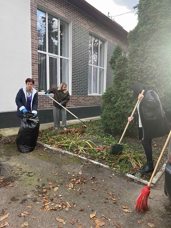 Нотариусы и работники нотариальных контор Гомельского нотариального округа приняли участие в акции нотариата "Приумножим красоту родного края"