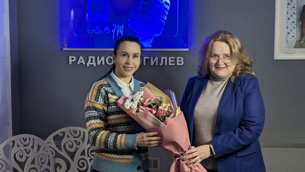 С благодарностью за сотрудничество!