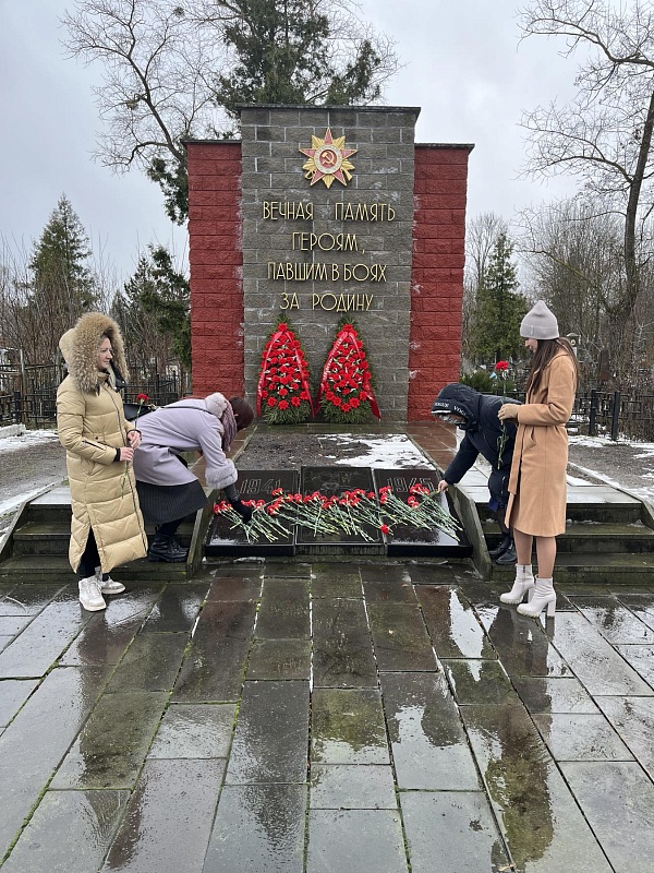О великом подвиге поистине несгибаемого народа...