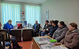 Встреча с коллективом территориального центра социального обслуживания населения Наровлянского района 