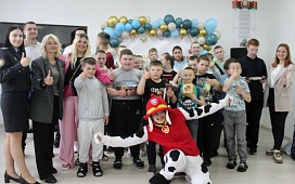 Сердце в ладонях – детям с любовью