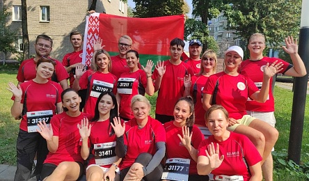 На старте Минского полумарафона 2024 — представители нотариата!