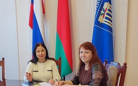 Нотариус Могилёвского нотариального округа проконсультировал граждан на базе общественной приемной БРУ