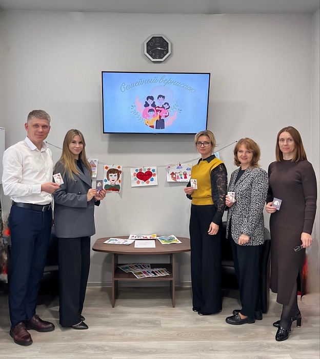 Семейный вернисаж