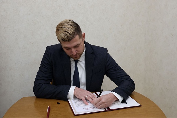 Троих новых нотариусов приняли в члены БНП