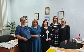 Разъяснение положений Конституции в трудовых коллективах