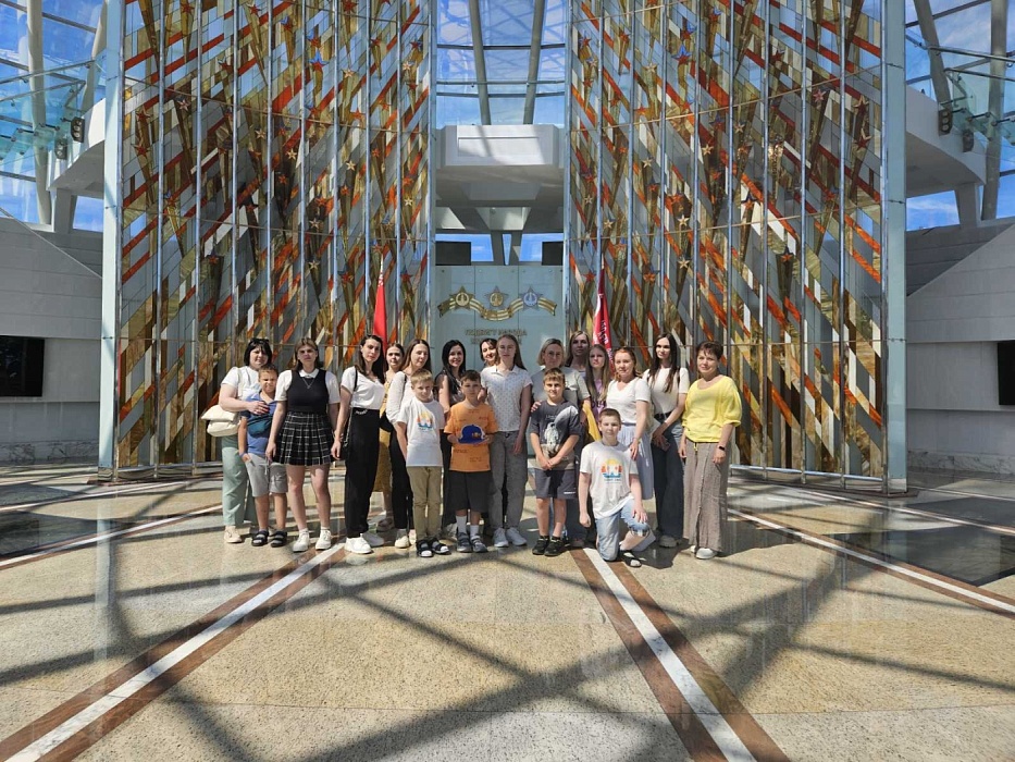 Память о подвиге народа, который внес величайший вклад в Победу над фашизмом—священна