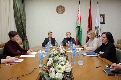 В Белорусской нотариальной палате состоялся круглый стол с участием представителей МНС