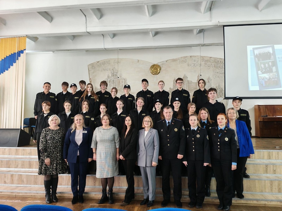 Нотариальная контора Калинковичского района присоединилась к акции «Наши дети»