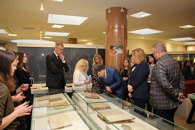 В Национальной библиотеке Беларуси открылась выставка по истории нотариата 