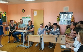 Встреча с коллективом Воложинского районного ЦКРОиР и родителями детей-инвалидов