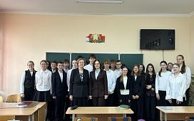 Будущее за молодыми: в Ивье прошел совместный правовой урок нотариуса и руководителя отдела ЗАГС