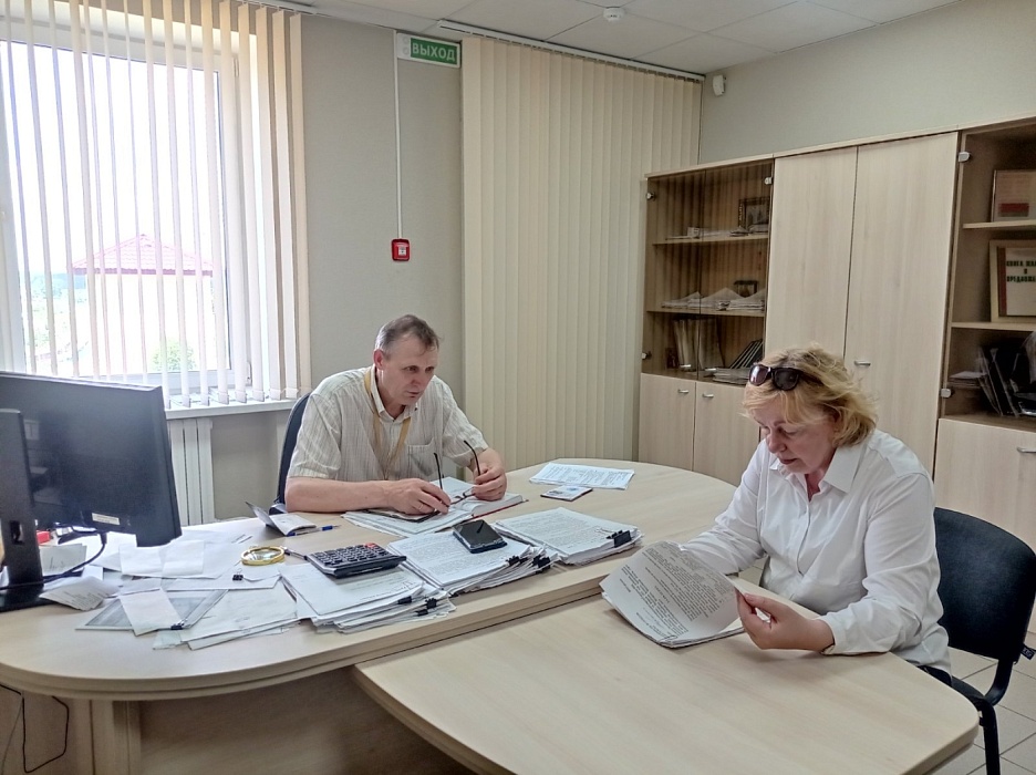 Председатель Могилёвской областной нотариальной палаты совершил рабочую поездку в нотариальные конторы Круглянского и Белыничского района