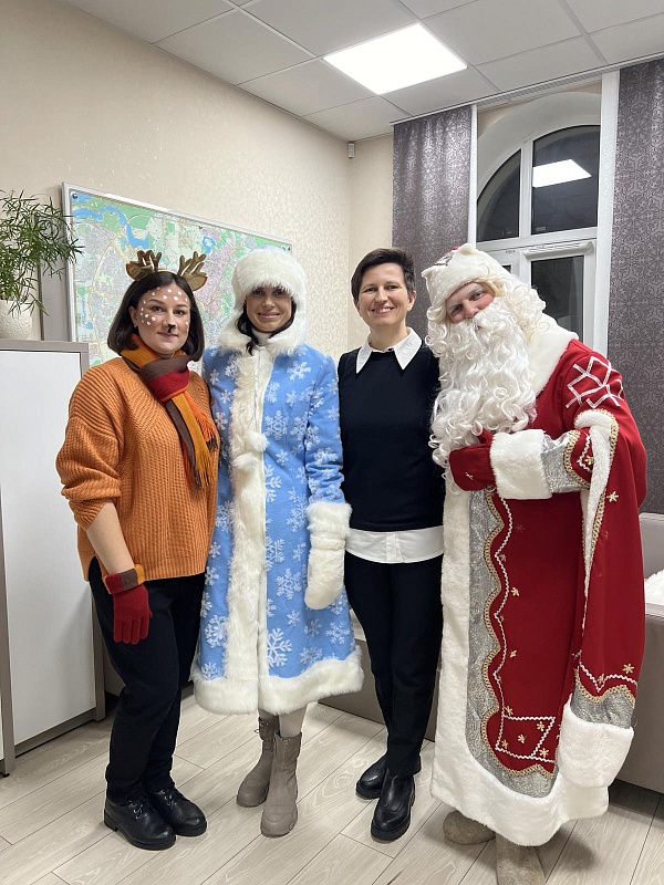 Праздник к нам приходит