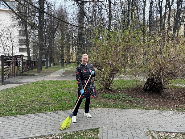 Представители нотариата столицы принимают участие в республиканском субботнике