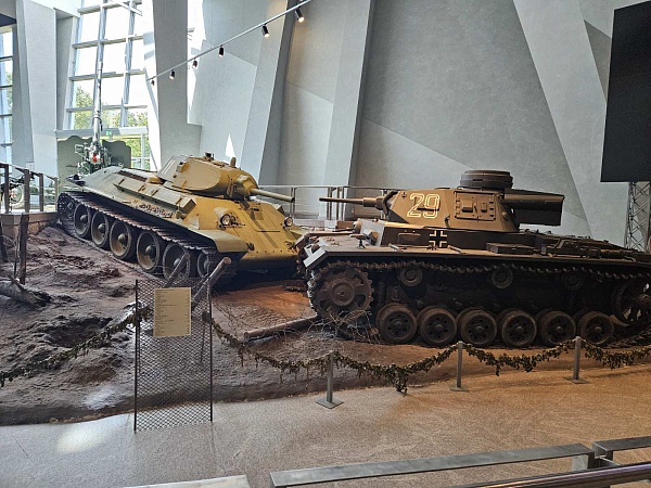 Память о подвиге народа, который внес величайший вклад в Победу над фашизмом—священна