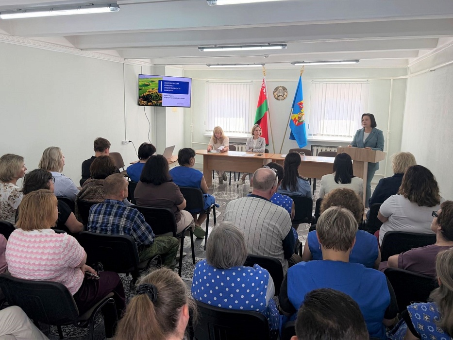 Брестская областная группа по правовому просвещению встретилась с трудовым коллективом Кобринского филиала ОАО «Моготекс»