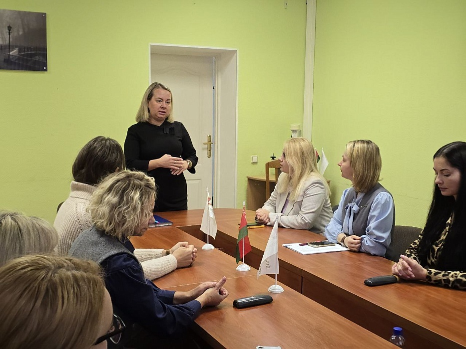 Встреча работников Гомельской областной нотариальной палаты с депутатом