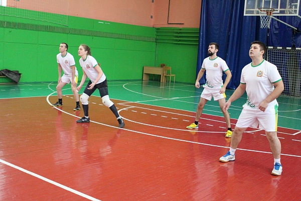 День юриста – праздник активных спортивных, выносливых!