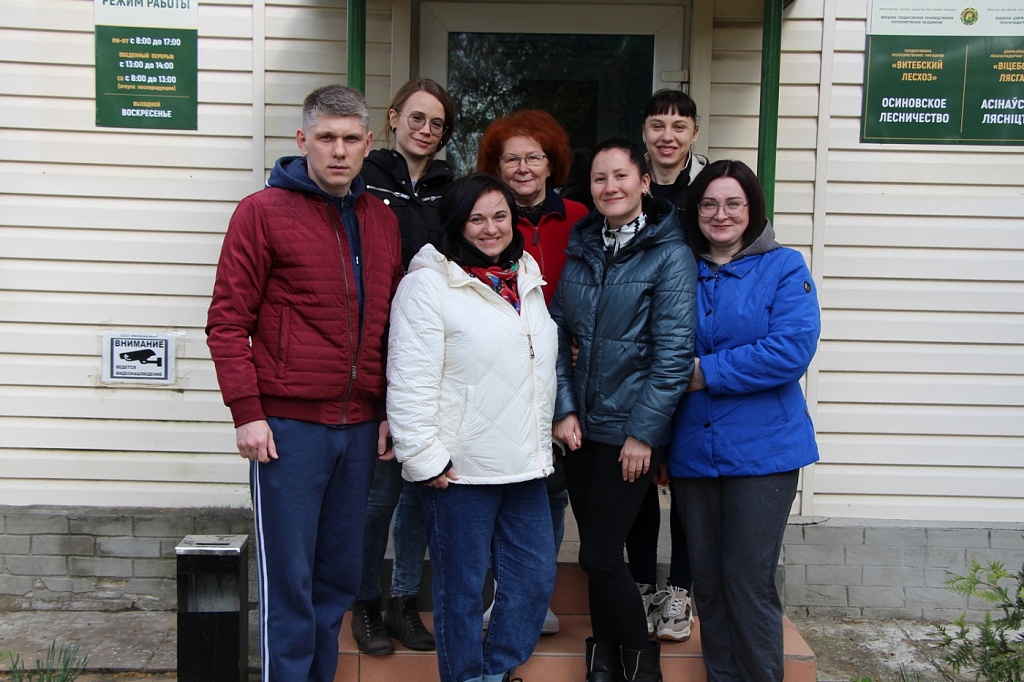 Сотрудники аппарата ТНП Витебской области и члены Совета молодых нотариусов присоединились к акции «Аднавім лясы разам»