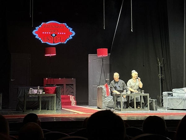 Рубрыка «Кожная пятніца — роднае, сваё»: сямейны вечар у тэатры з гісторыяй