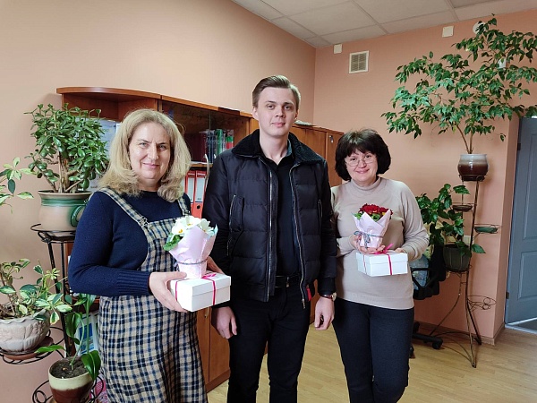 Поздравление нотариусов и работников Могилёвского нотариального округа от Могилёвской областной нотариальной палаты в честь Международного женского дня - 8 марта