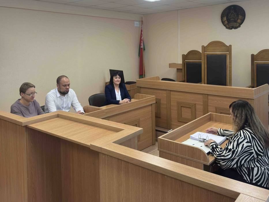 Встреча коллектива нотариальной конторы Быховского района с председателем суда Быховского района в рамках борьбы с коррупцией