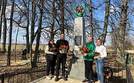 Память в граните и цветах: в Могилеве прошел городской субботник