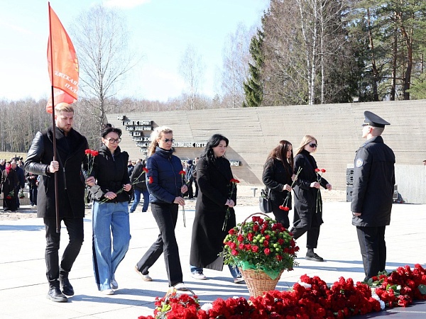 Представители нотариата приняли участие в акции «День памяти Хатыни»