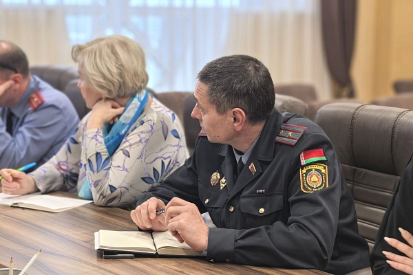 В Главном управлении юстиции Гомельского облисполкома состоялась рабочая встреча с представителями УВД Гомельского облисполкома