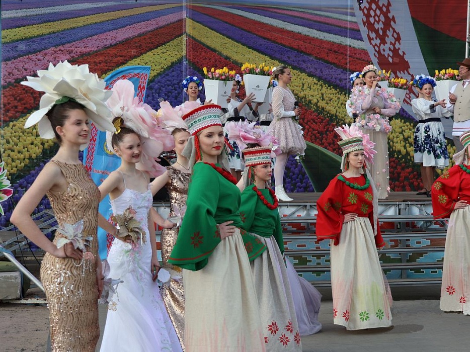 «Кветкі жыцця: Сімфонія вясны і прыгажосці»