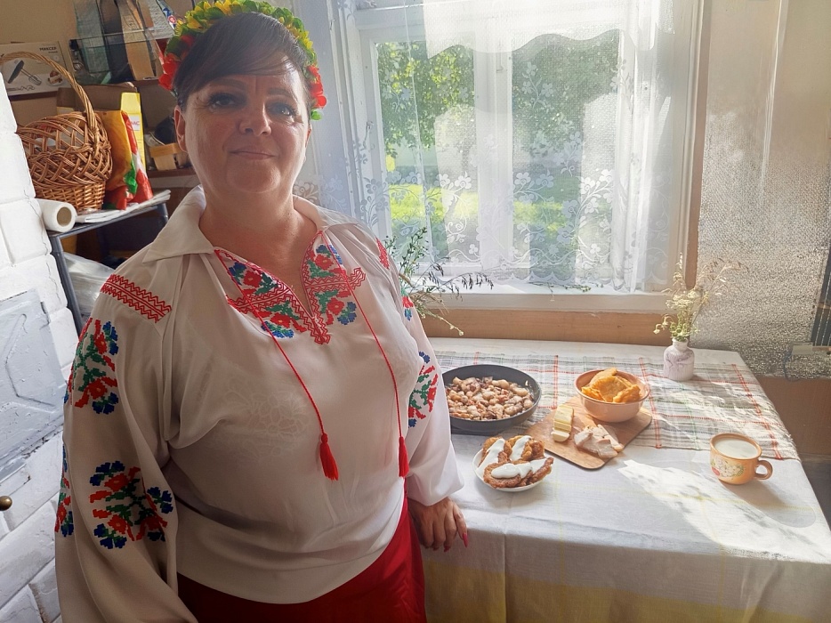 «Кожная пятніца — роднае, сваё»: дранікі з падсмажкай у печы па-вясковаму